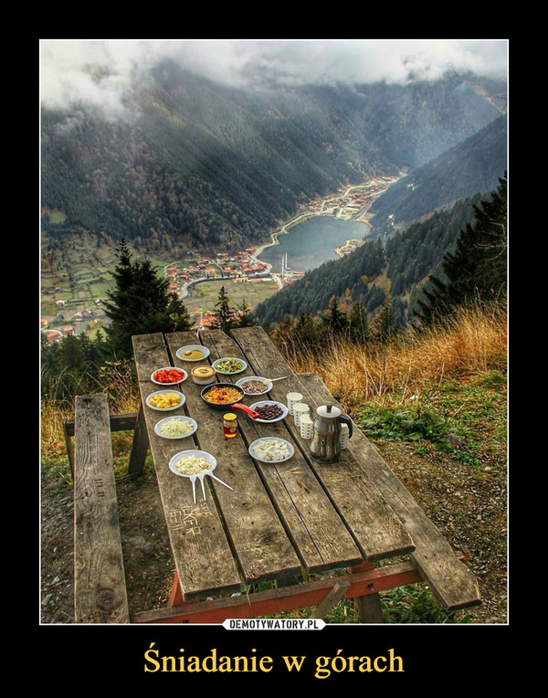 Śniadanie w górach –  