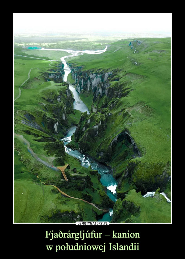 Fjaðrárgljúfur – kanionw południowej Islandii –  